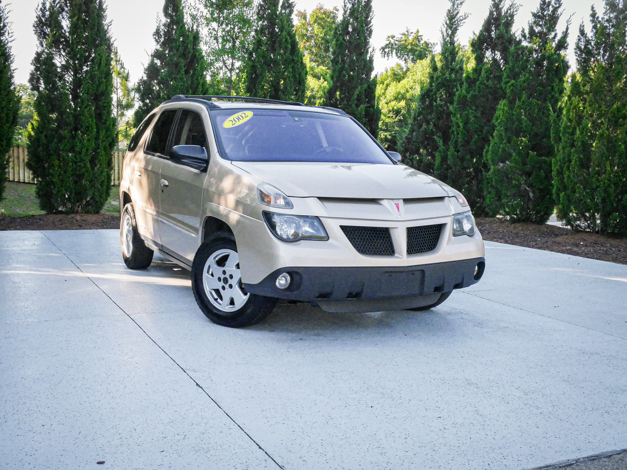 Used 2002 Pontiac Aztek 2WD image 2