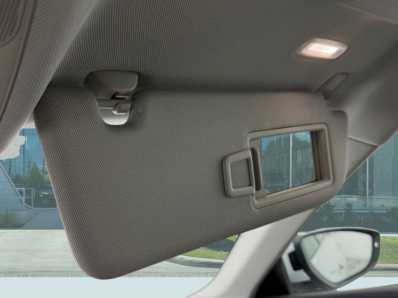 Used 2022 Audi e-tron Premium w/ Interior Protection Package image 31