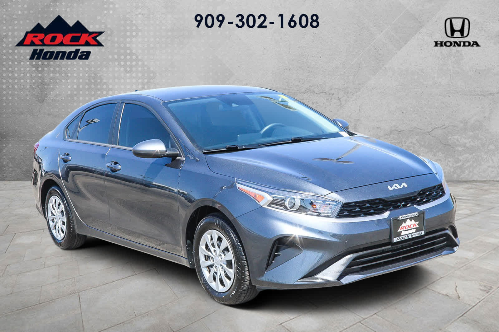 Used 2023 Kia Forte LX FWD image 3