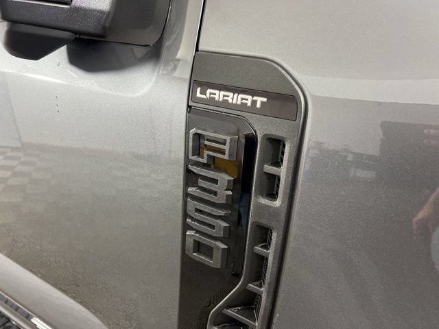 New 2026 Ford F350 Lariat w/ Black Appearance Package AWD/4WD image 9