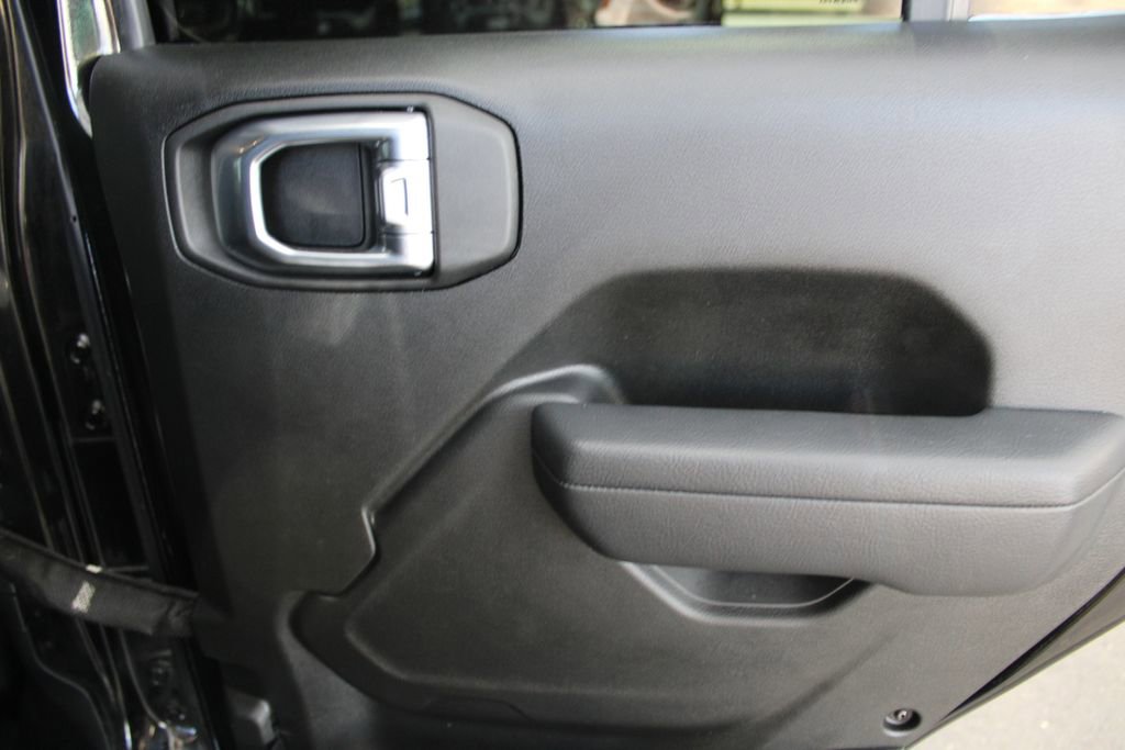 Used 2024 Jeep Gladiator Rubicon w/ Convenience Group image 51