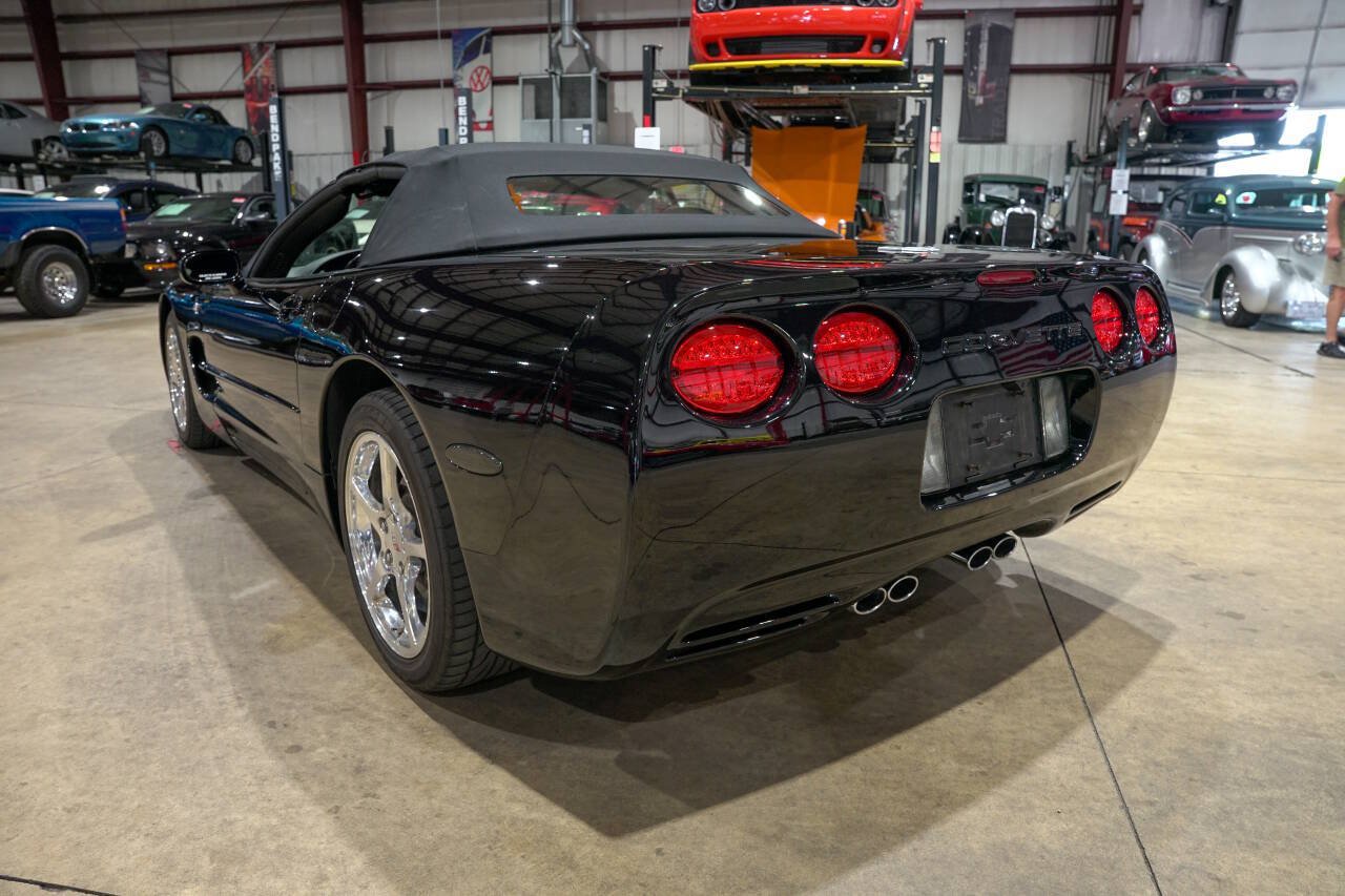 Used 2003 Chevrolet Corvette Convertible w/ Preferred Equipment Group1 RWD image 22