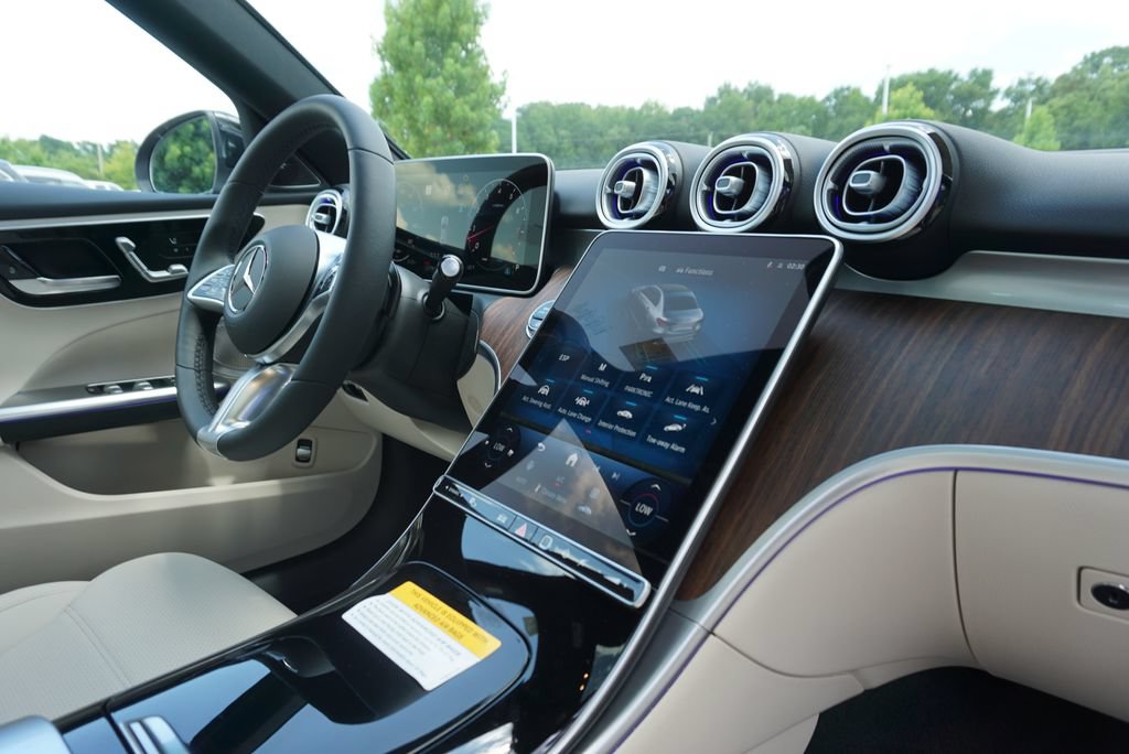 Certified 2025 Mercedes-Benz C 300 Sedan image 63