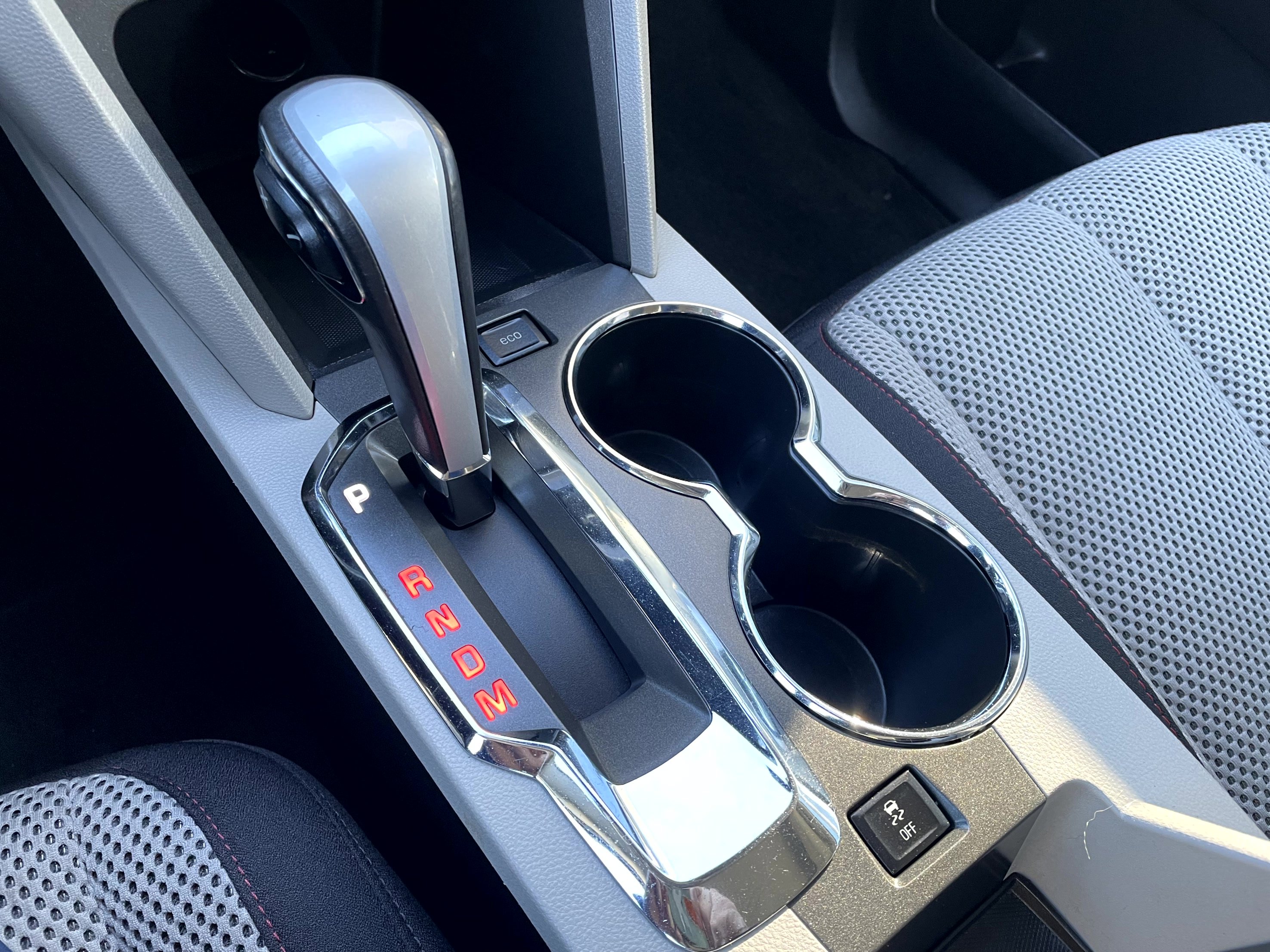 Used 2010 GMC Terrain SLE image 17