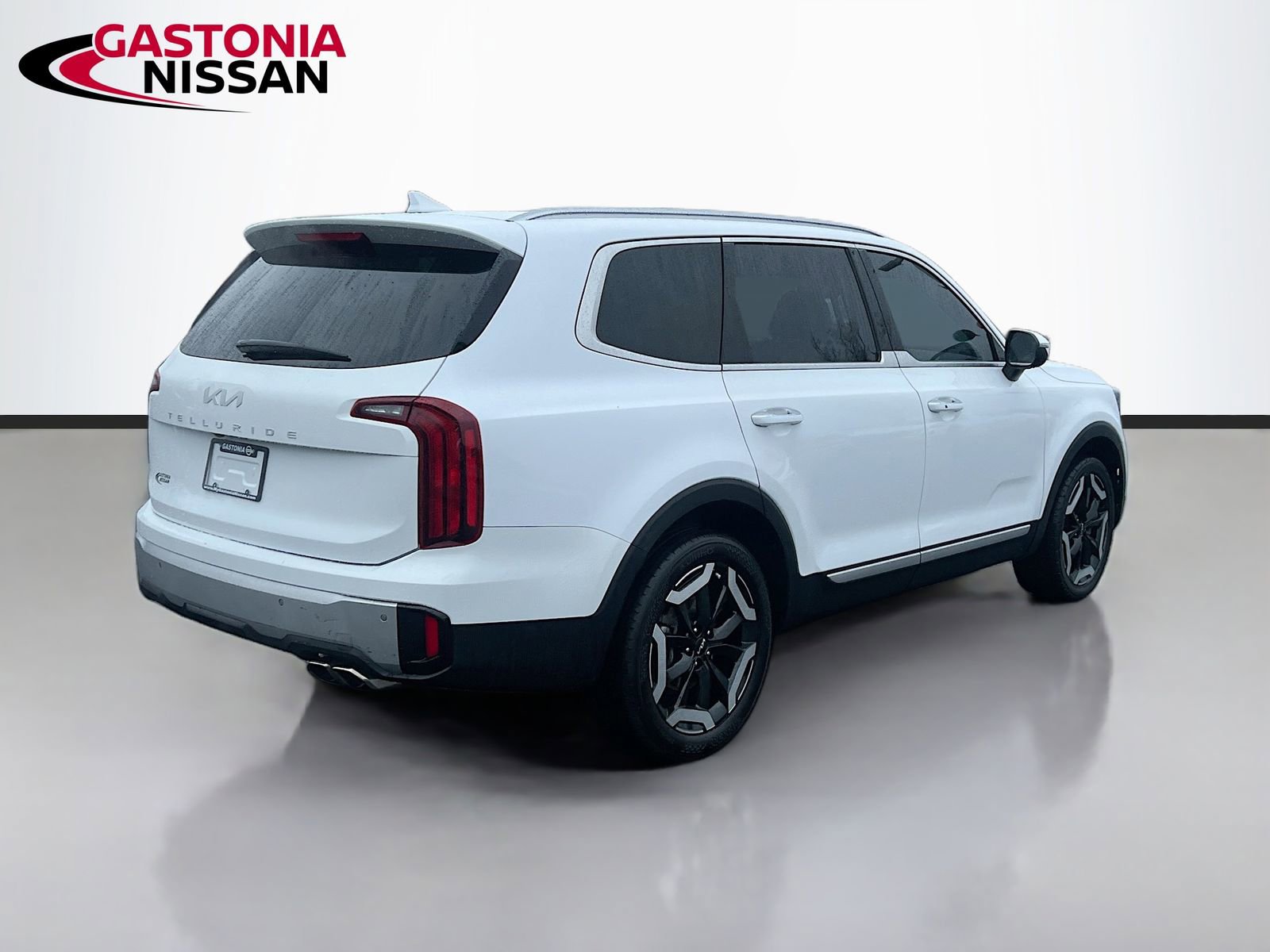 Used 2023 Kia Telluride S image 9