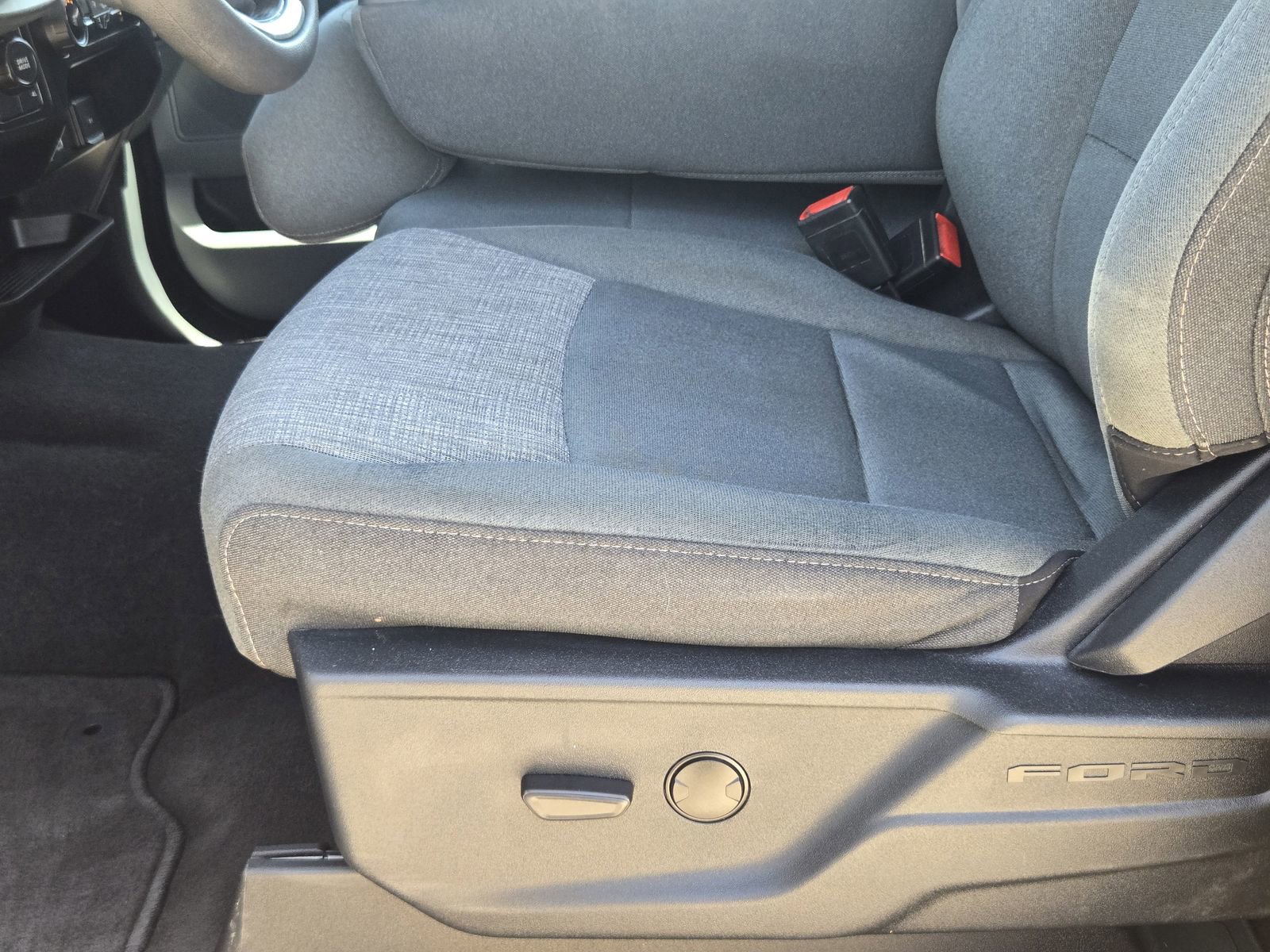 Used 2025 Ford F350 XLT image 25