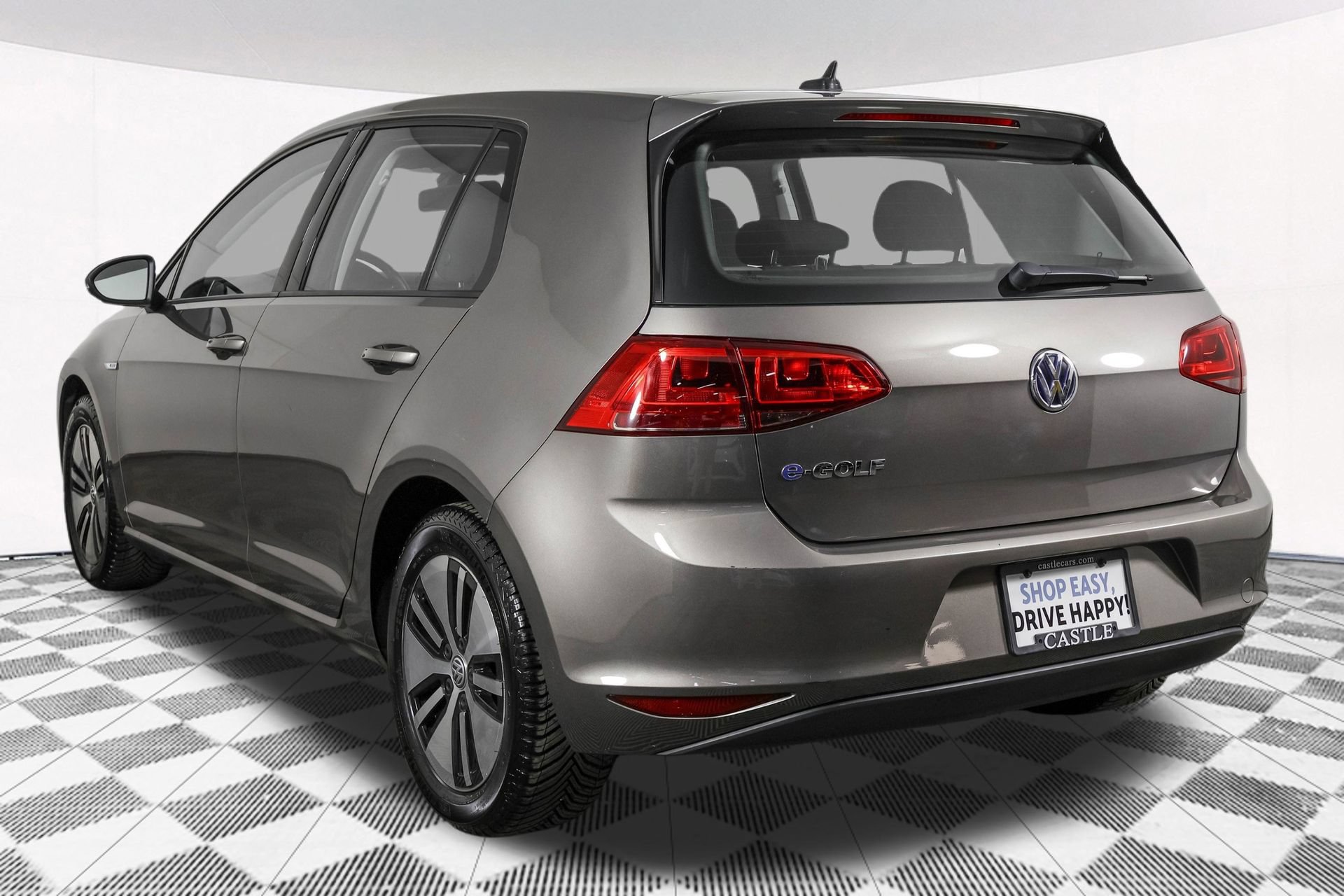 Used 2016 Volkswagen e-Golf SE w/ DC Fast Charging Package FWD image 19
