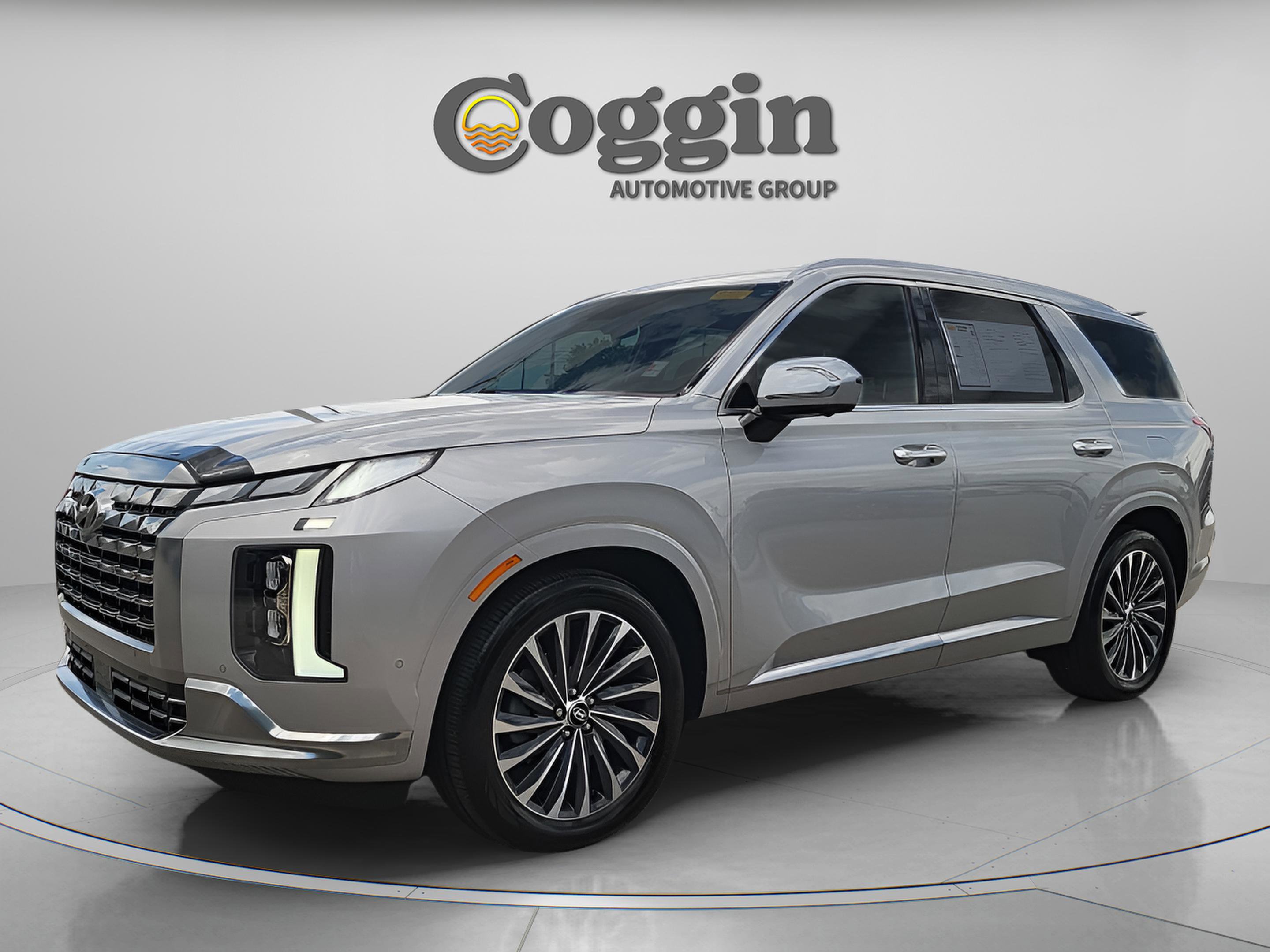Used 2024 Hyundai Palisade Calligraphy image 2