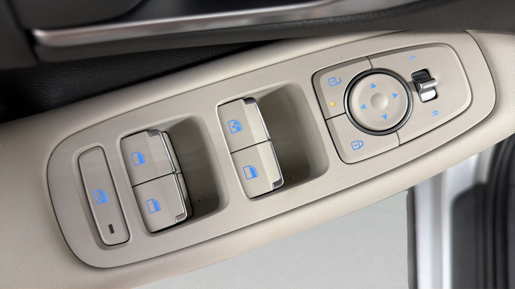 Used 2026 Hyundai Sonata Blue FWD image 15