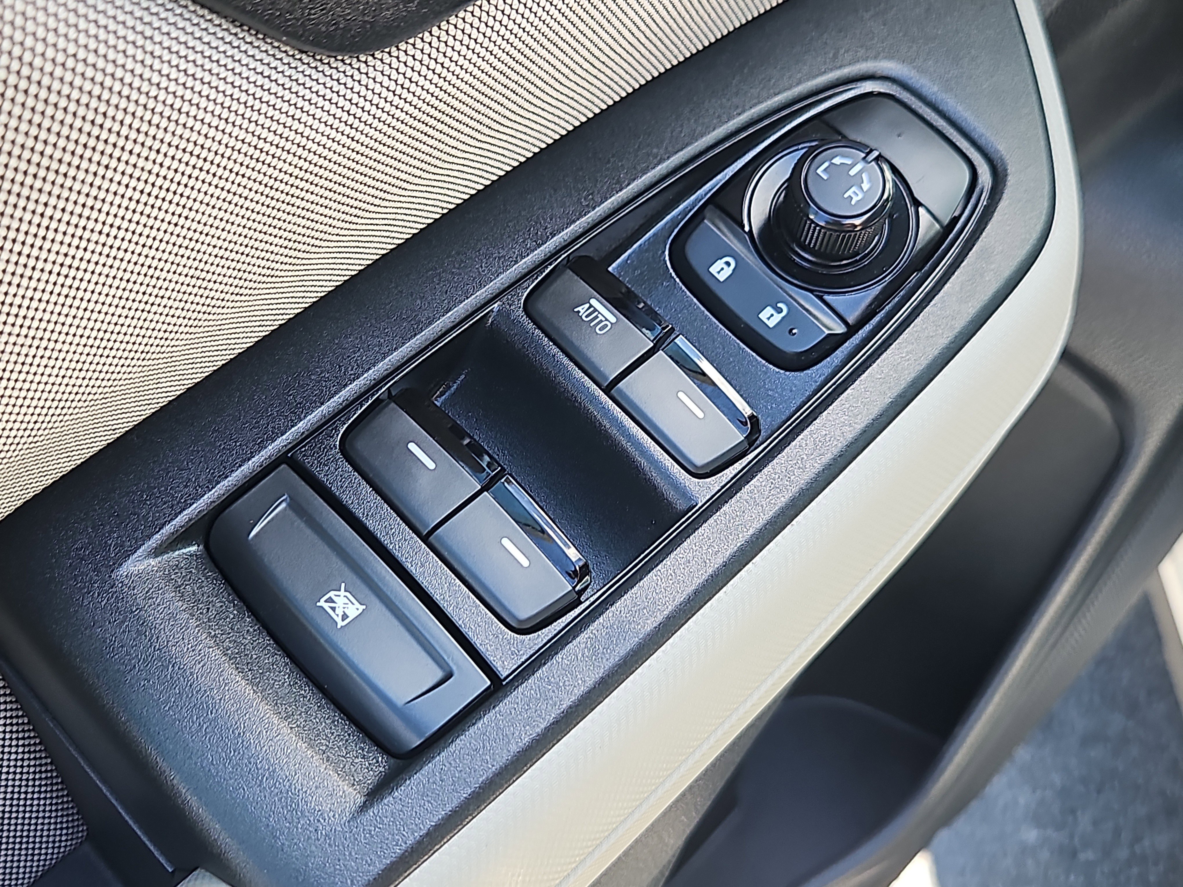 Used 2025 Subaru Forester image 13