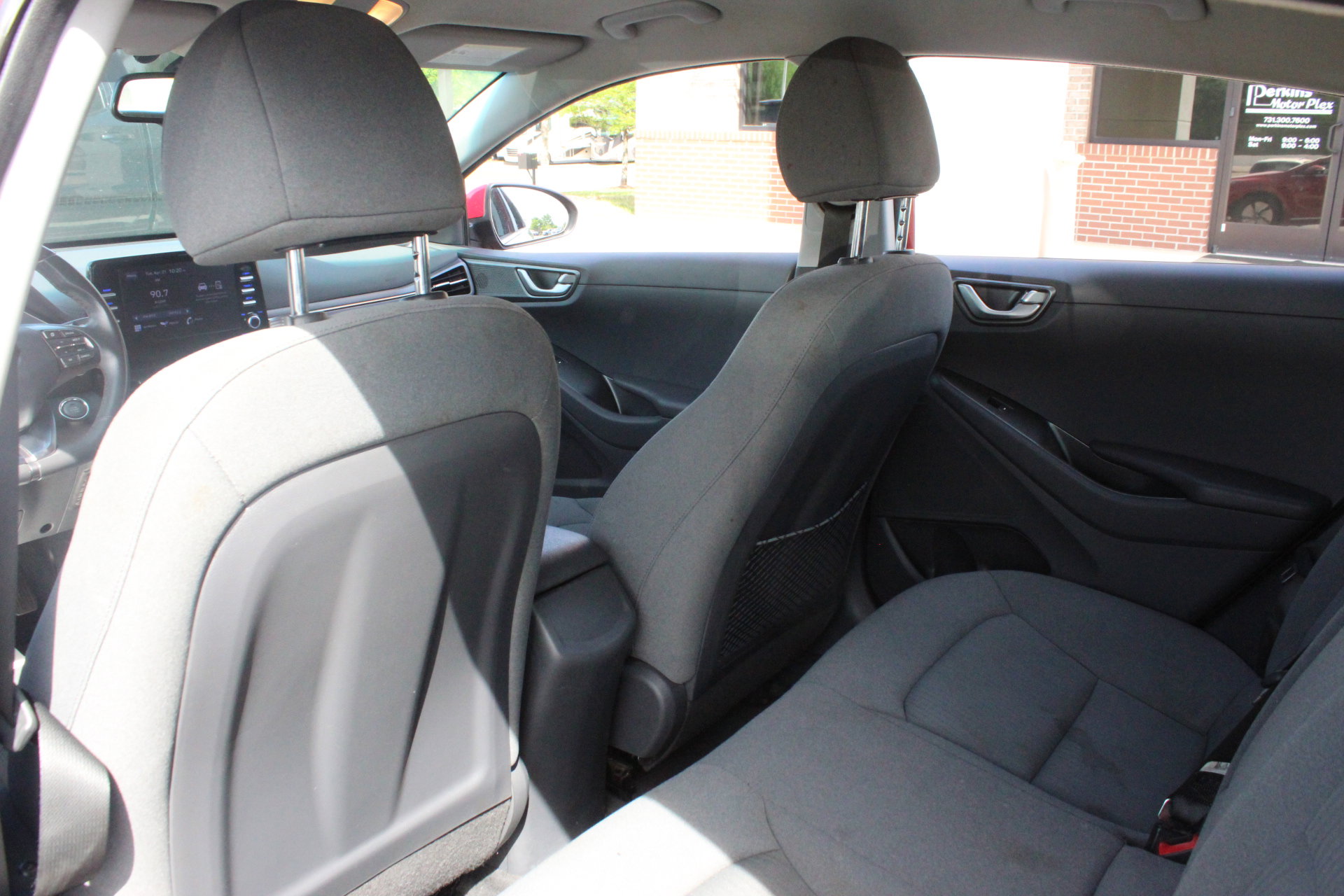 Used 2022 Hyundai Ioniq SE FWD image 26