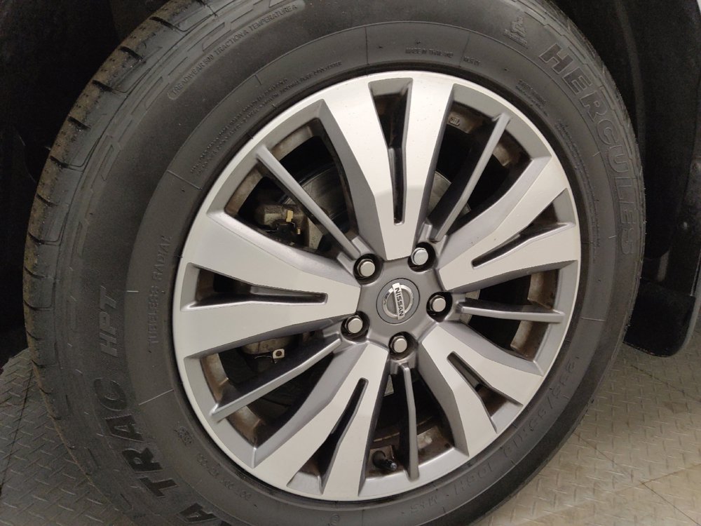 Used 2020 Nissan Pathfinder S AWD/4WD image 31