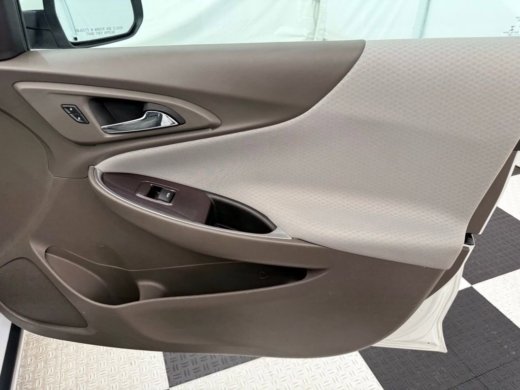 Used 2020 Chevrolet Malibu LT w/ Fleet LT Safety Plus Package image 19