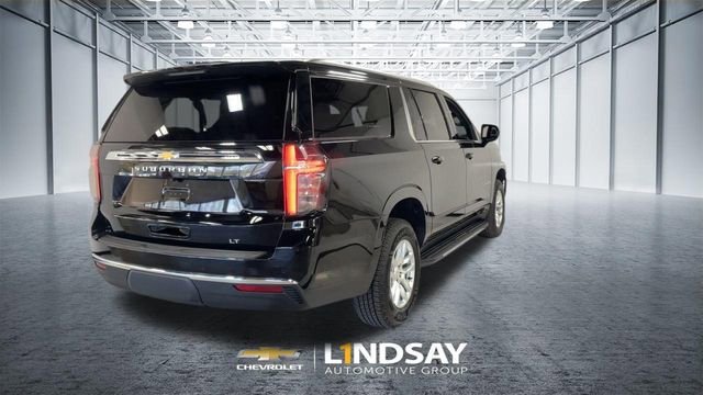 Used 2024 Chevrolet Suburban LT image 9
