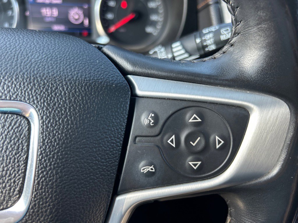 Used 2020 GMC Terrain SLE image 24