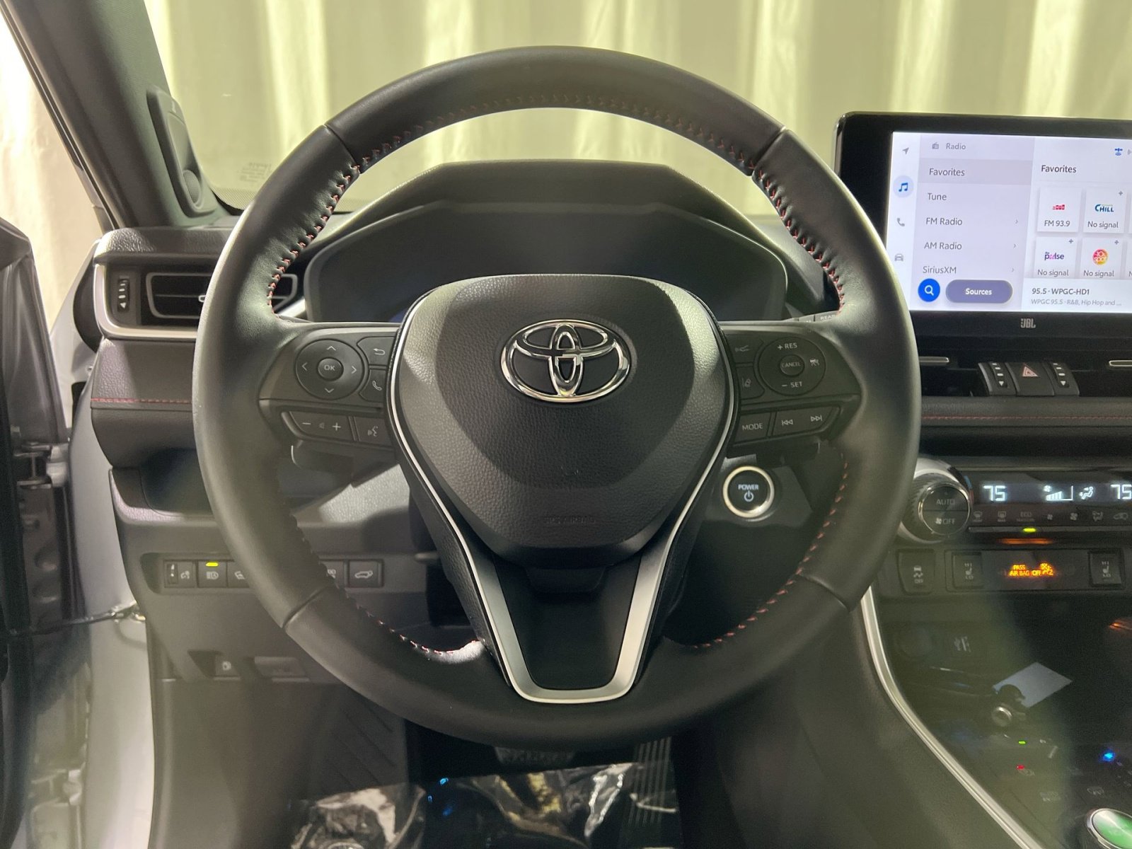 Used 2023 Toyota RAV4 XSE w/ Weather Package image 22