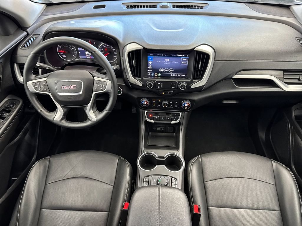 Used 2024 GMC Terrain SLT image 12