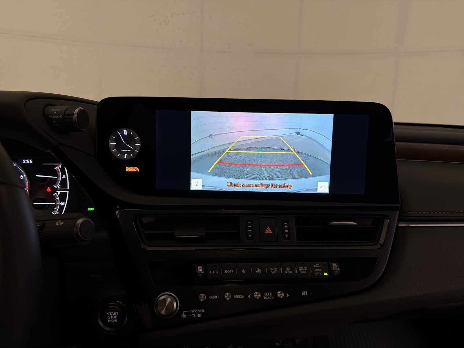 Used 2024 Lexus ES 350 w/ Premium Package image 15