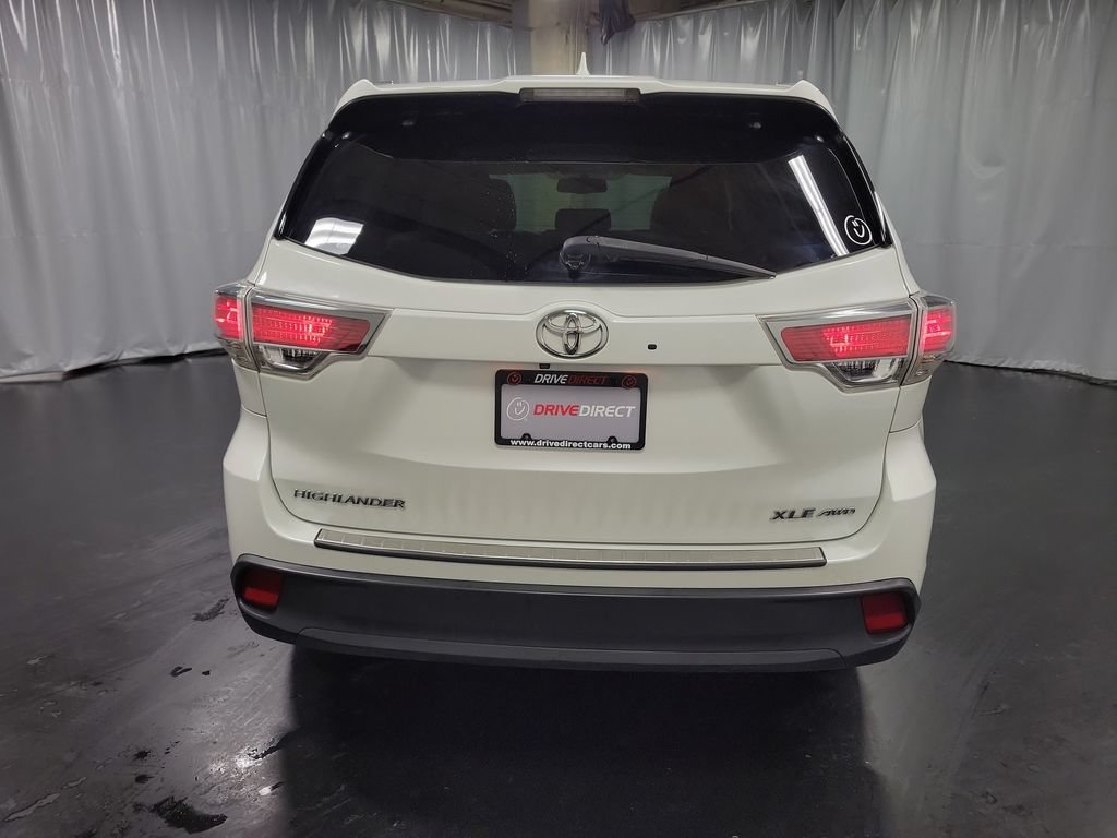 Used 2016 Toyota Highlander XLE AWD/4WD image 7