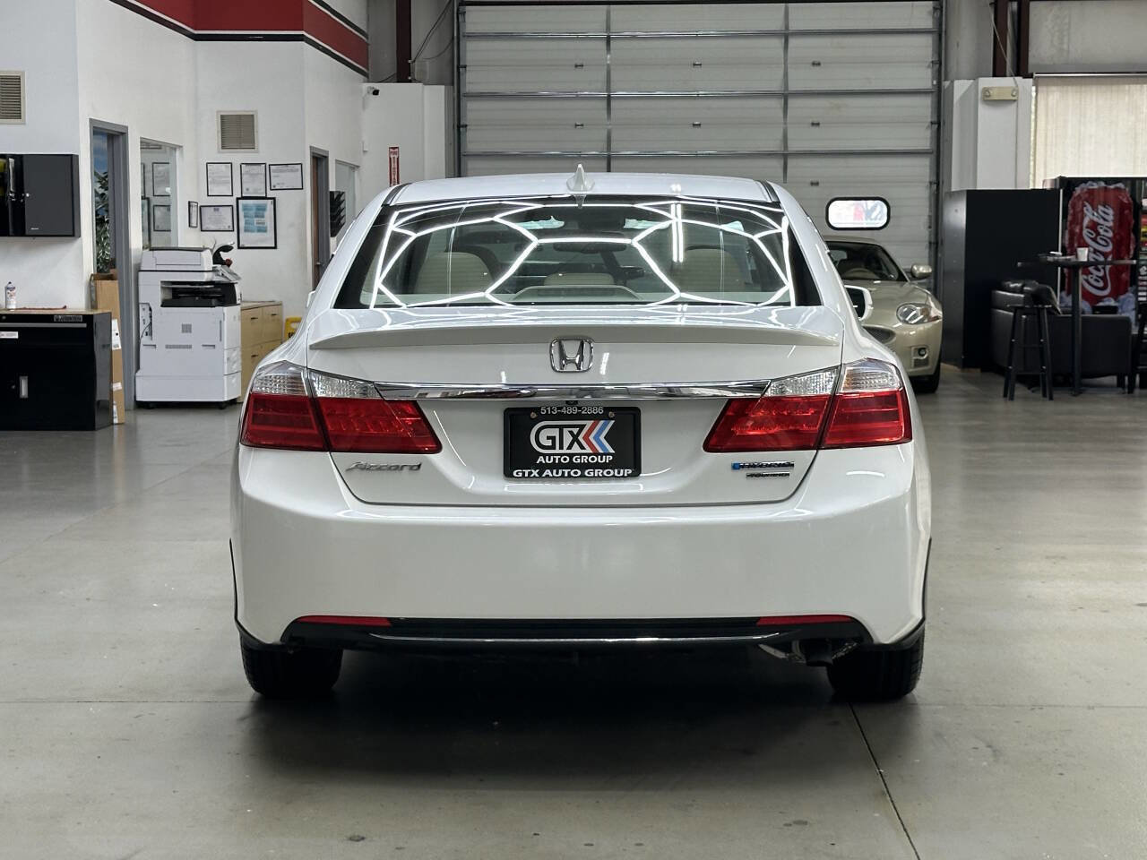 Used 2014 Honda Accord Touring image 3