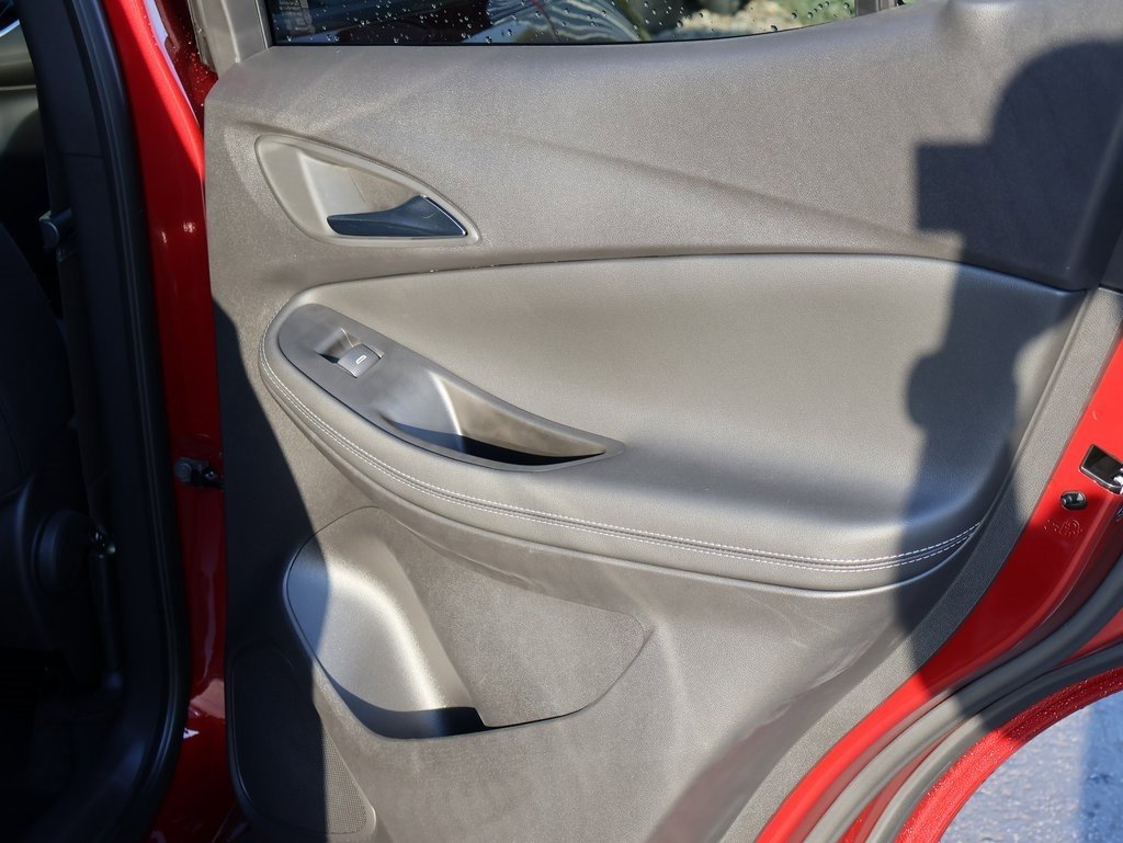 Used 2023 Buick Encore GX Select w/ Sport Touring Package image 16