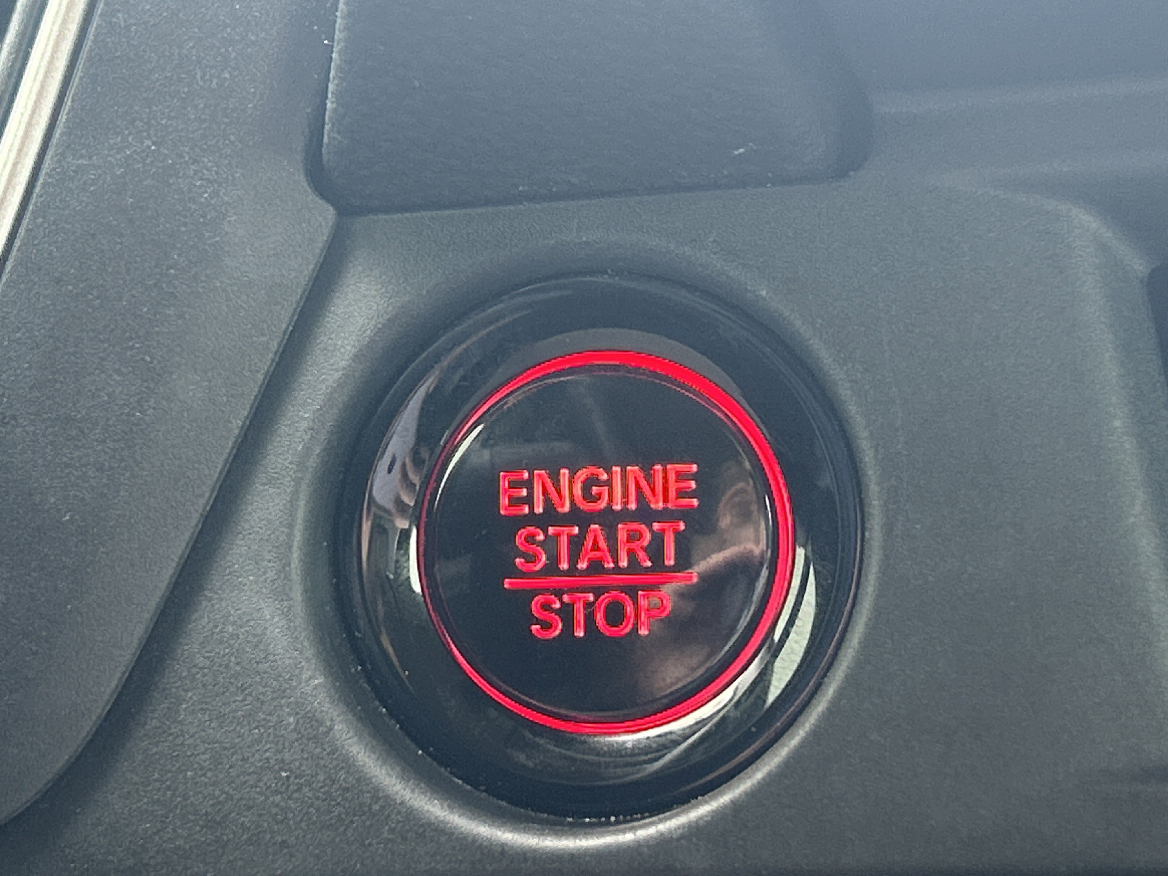 Certified 2025 Honda Pilot Touring image 15