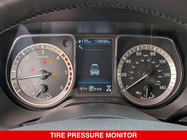 Used 2019 Nissan Titan SL w/ Midnight Edition AWD/4WD image 21