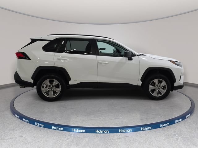 Certified 2025 Toyota RAV4 LE AWD/4WD image 4