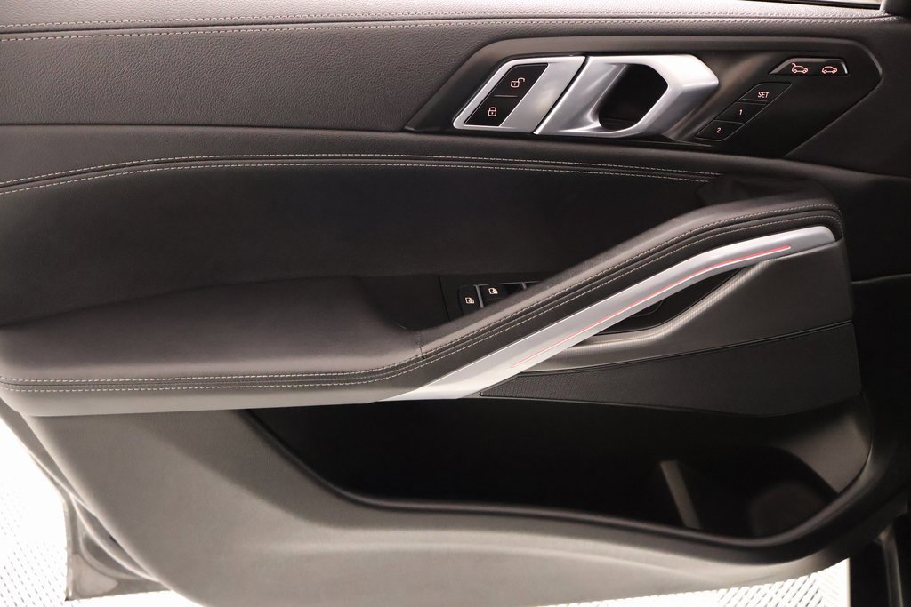 Used 2023 BMW X6 xDrive40i image 18