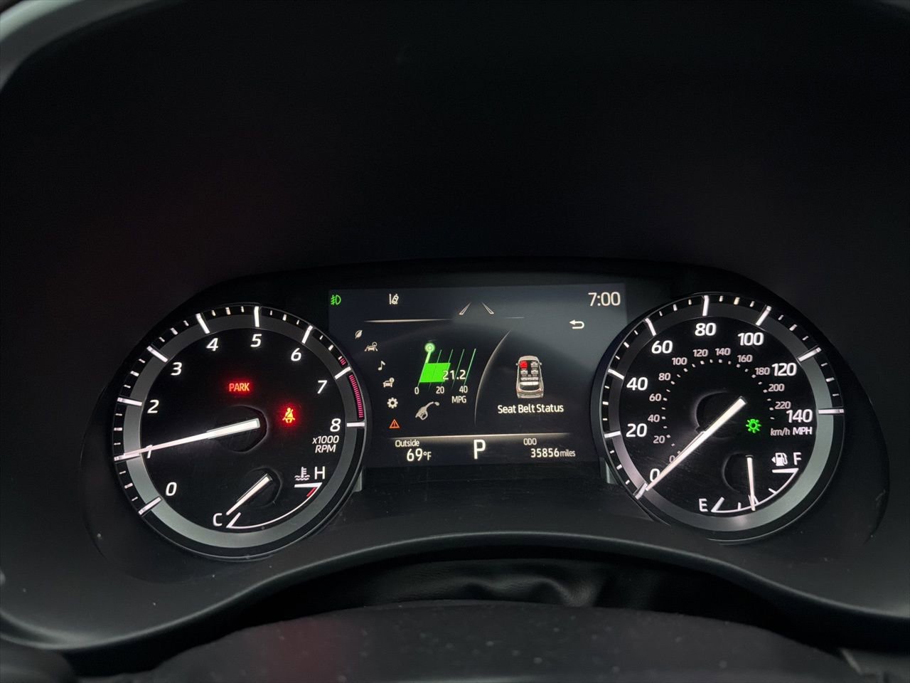 Used 2021 Toyota Highlander XLE FWD image 11
