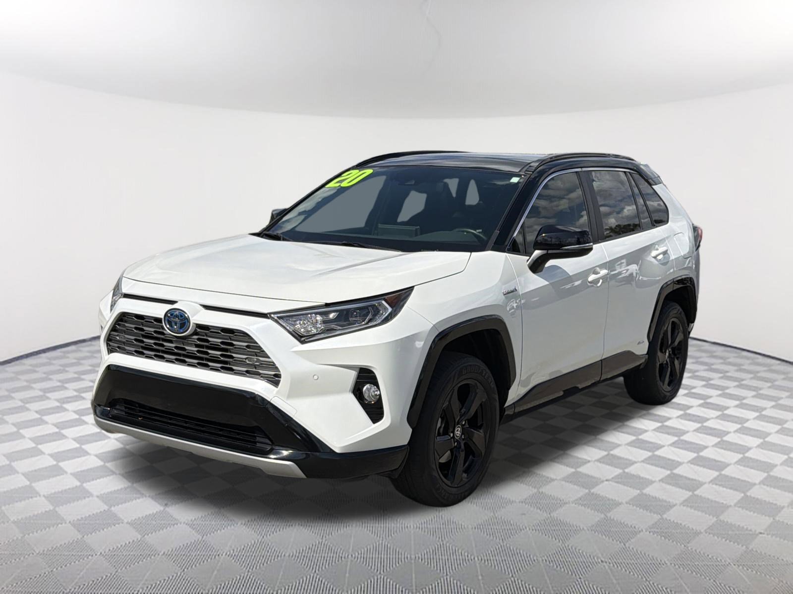 Used 2020 Toyota RAV4 XSE image 3