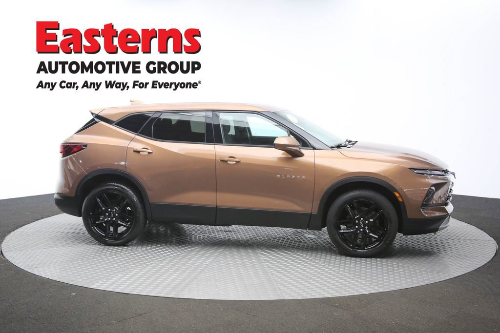 Used 2023 Chevrolet Blazer LT image 45