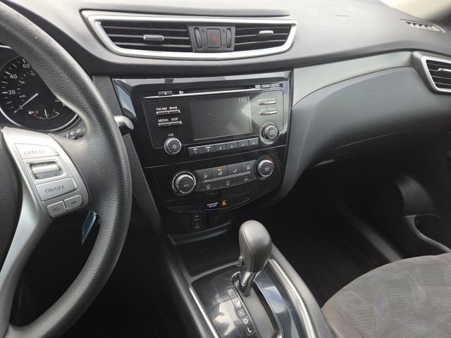 Used 2016 Nissan Rogue S image 29