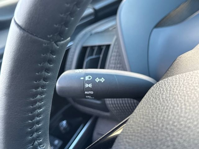 Used 2025 Toyota bZ4X XLE image 17