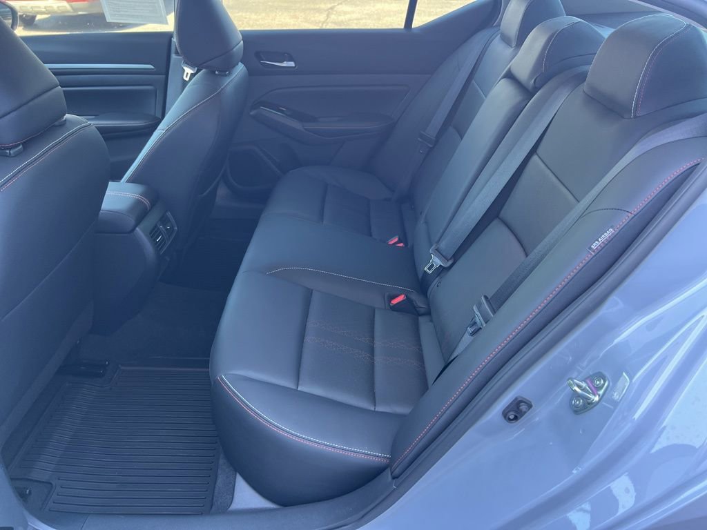 Used 2024 Nissan Altima 2.0 SR image 19