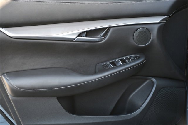 Used 2022 INFINITI QX50 Luxe image 22