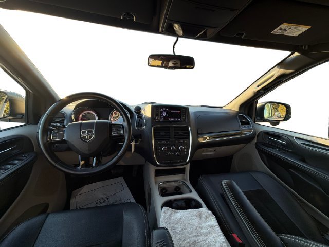 Used 2018 Dodge Grand Caravan SXT FWD image 20