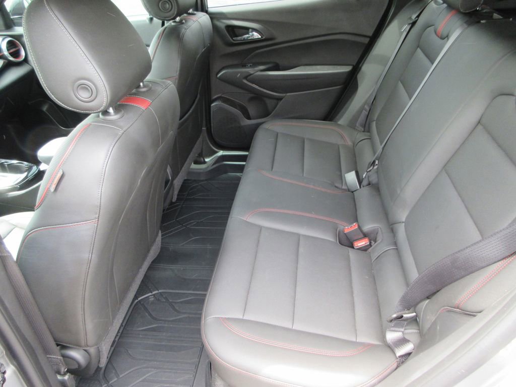 Certified 2025 Chevrolet Trax RS w/ Driver Confidence Package FWD image 14