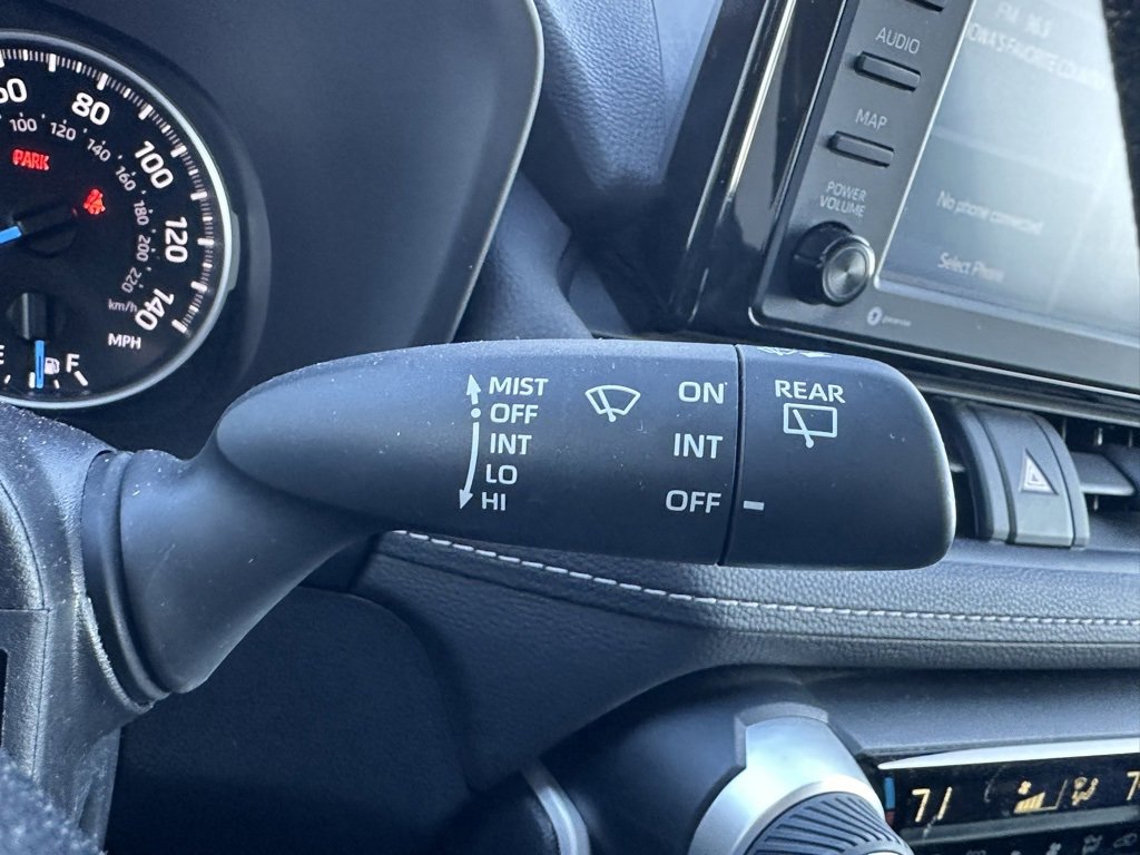 Used 2021 Toyota RAV4 LE image 25