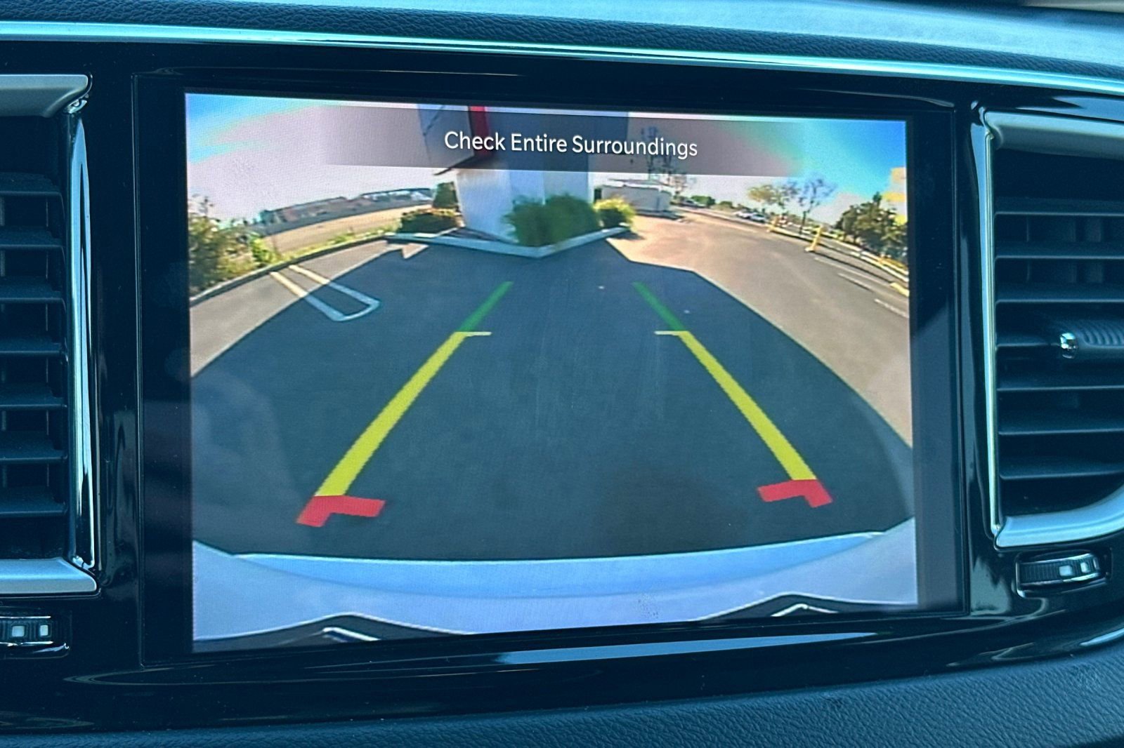 Used 2022 Chrysler Pacifica Touring-L FWD image 27