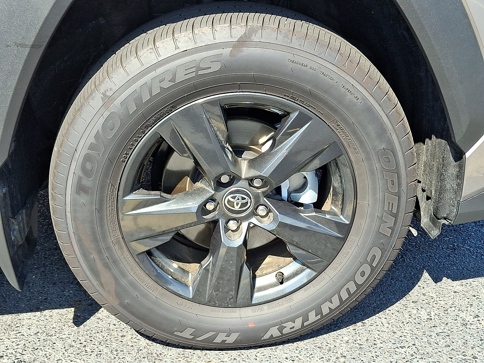 Used 2026 Toyota RAV4 LE AWD/4WD image 8