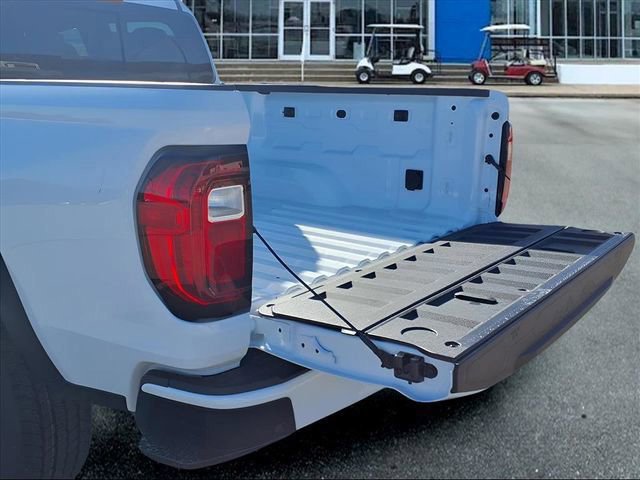 New 2026 GMC Canyon Elevation w/ Convenience Package RWD image 28