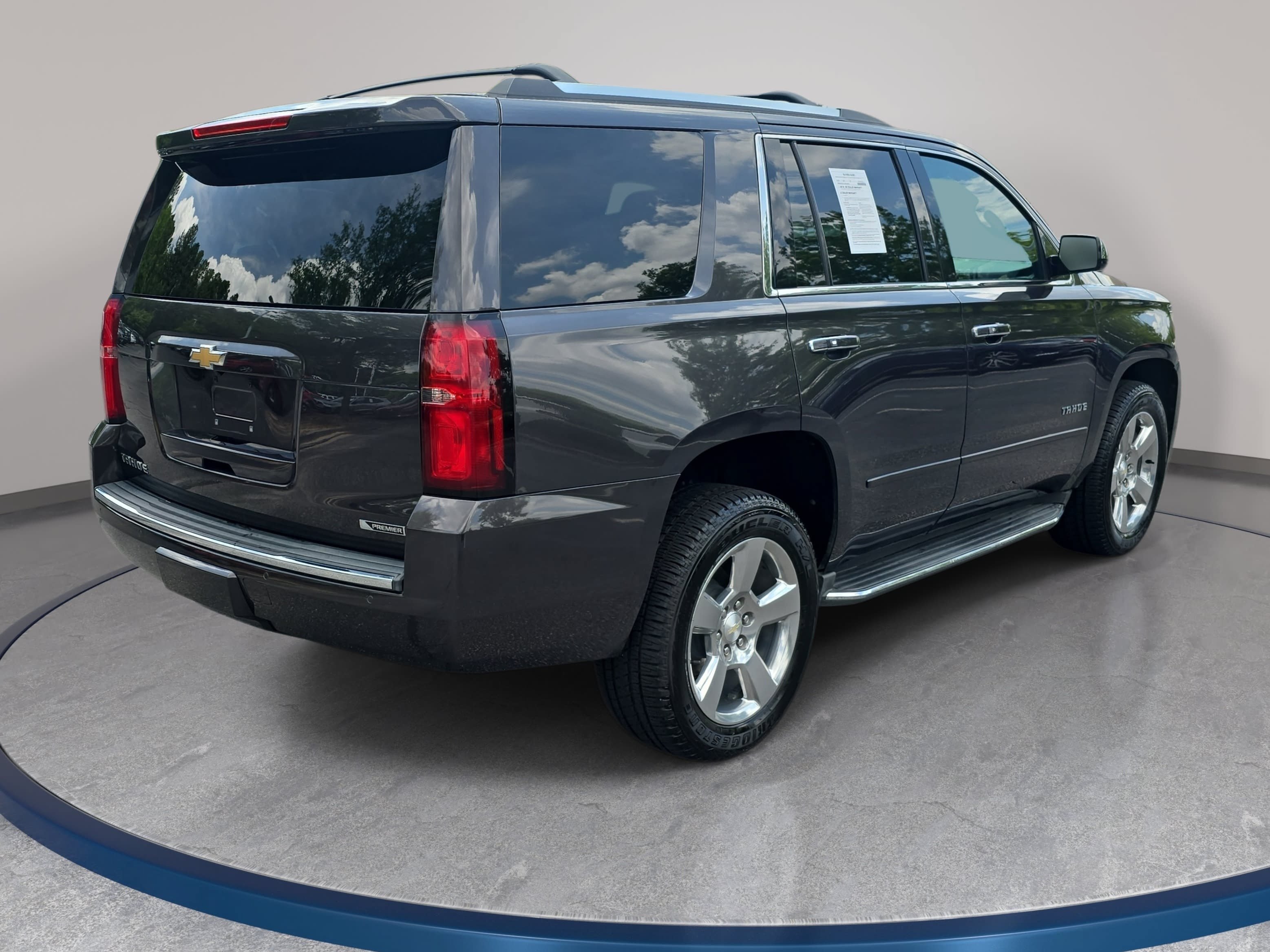Used 2018 Chevrolet Tahoe Premier AWD/4WD image 5