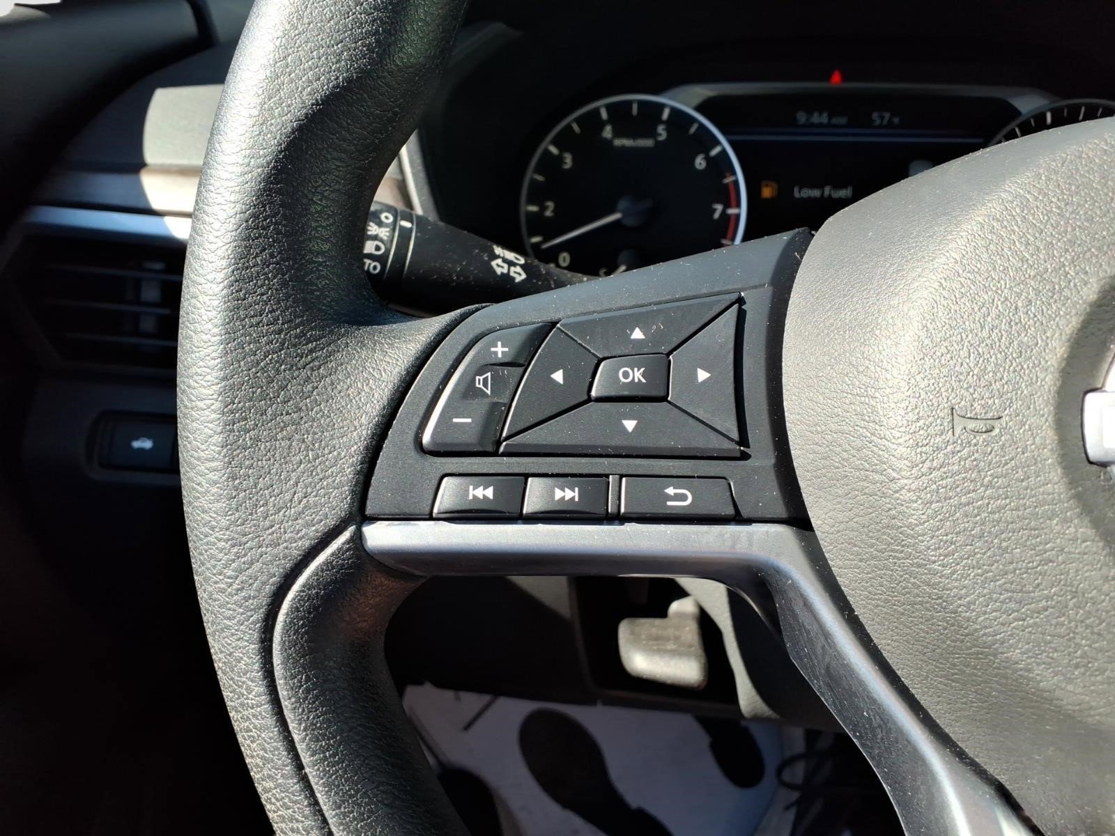 Used 2023 Nissan Altima 2.5 SV AWD/4WD image 23