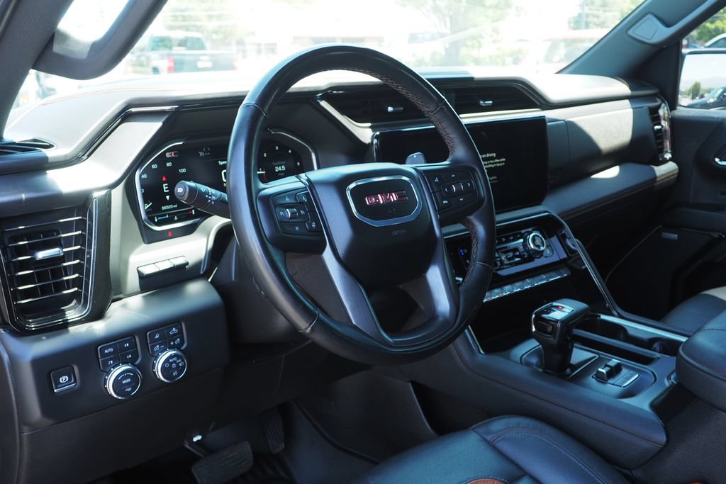 Used 2024 GMC Sierra 1500 AT4 w/ Technology Package AWD/4WD image 13