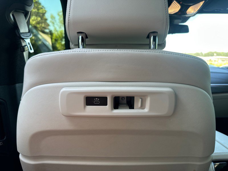 Used 2021 BMW X5 M50i image 33