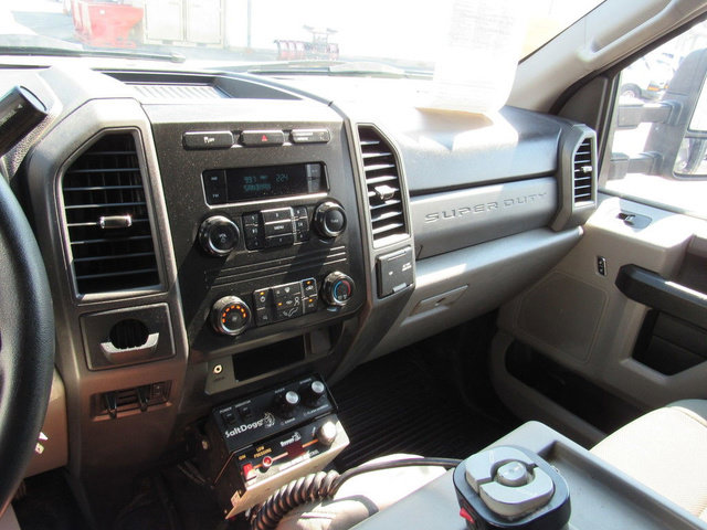 Used 2018 Ford F550 2WD Regular Cab Super Duty w/ Power Equipment Group image 31