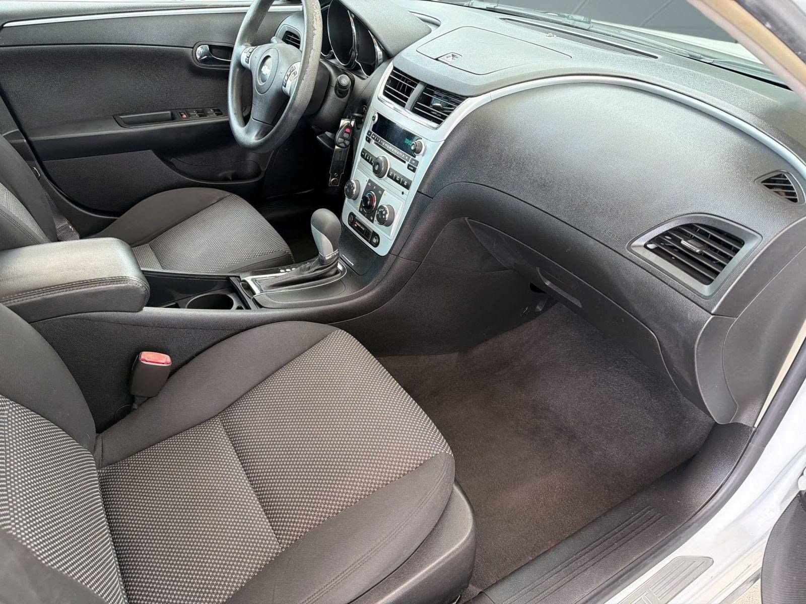 Used 2009 Chevrolet Malibu LT w/ Power Convenience Package FWD image 31