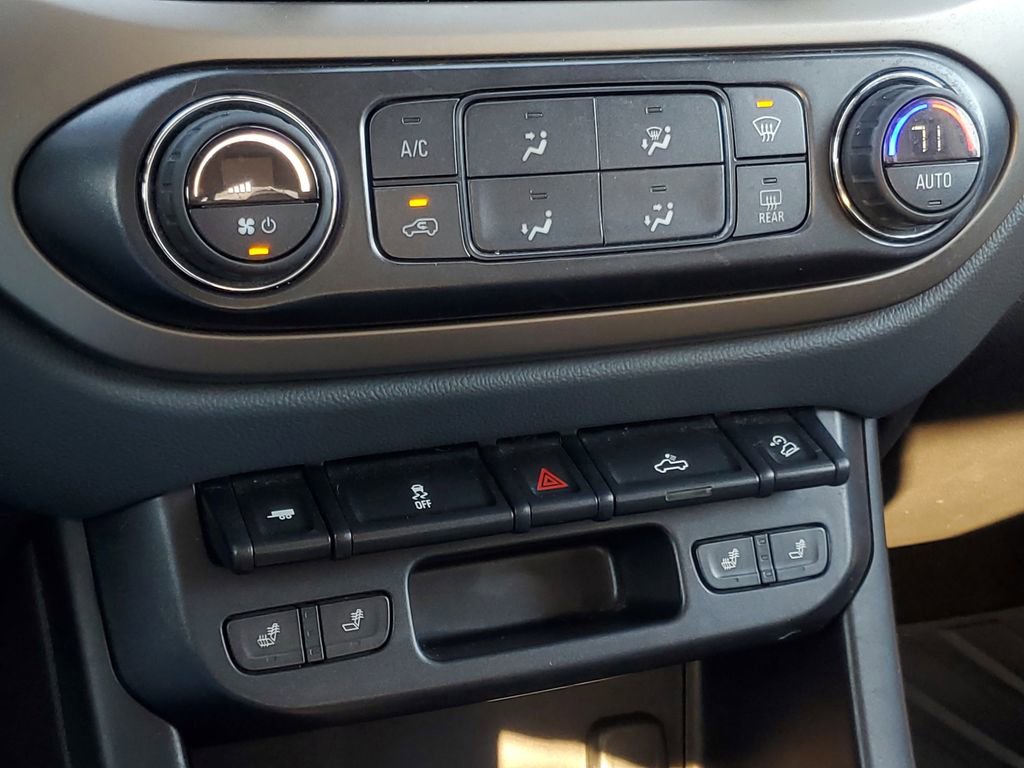 Used 2016 Chevrolet Colorado Z71 AWD/4WD image 21