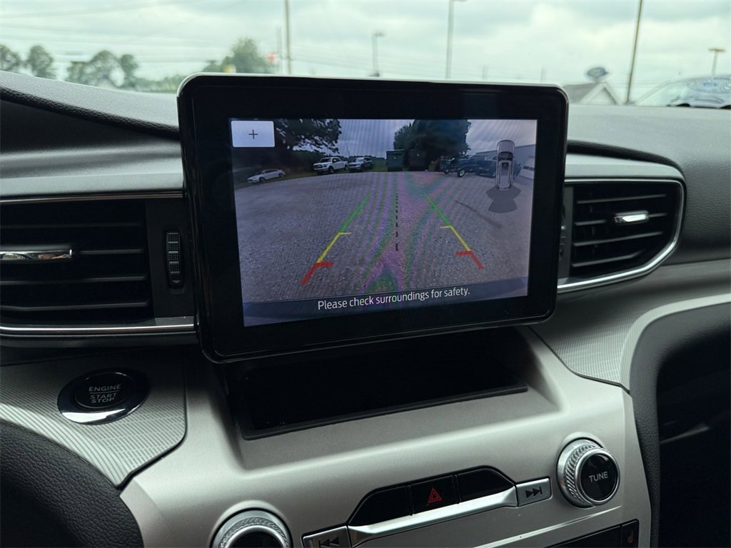 Certified 2022 Ford Explorer XLT w/ Equipment Group 202A image 21